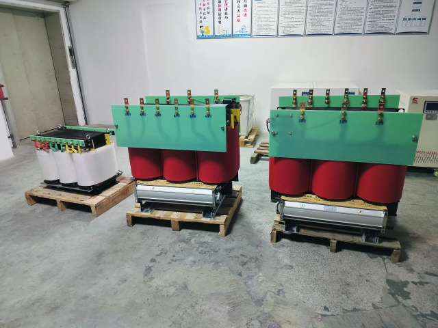伊宁市KS11-1000KVA矿用变压器